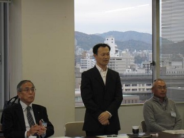 モニター2