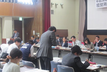 参加者からの質疑応答の様子
