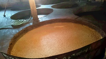 諸味の発酵・熟成の様子