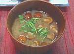なめこ入り蓮根すり流し汁