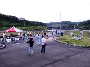 夕暮れを待つ