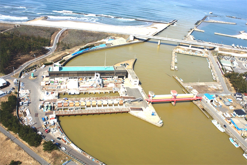 新川河口排水機場 平成26年3月撮影