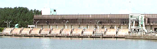 新川河口排水機場(S45竣工)