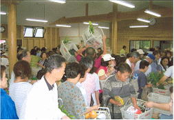 直売所新装開店風景２