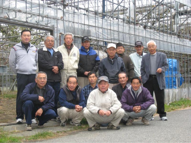 JAこま野西野支所ハウス桜桃生産委員会の皆さん