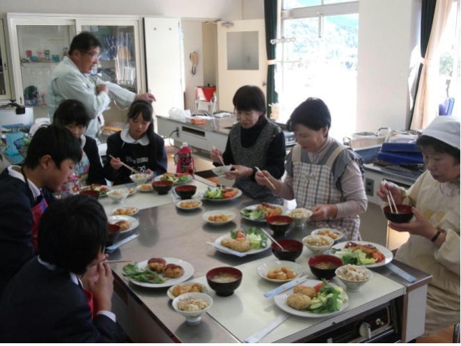実食の様子