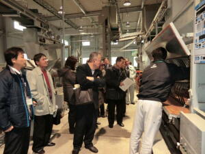 ｢嬉茶楽館｣茶加工場視察の様子
