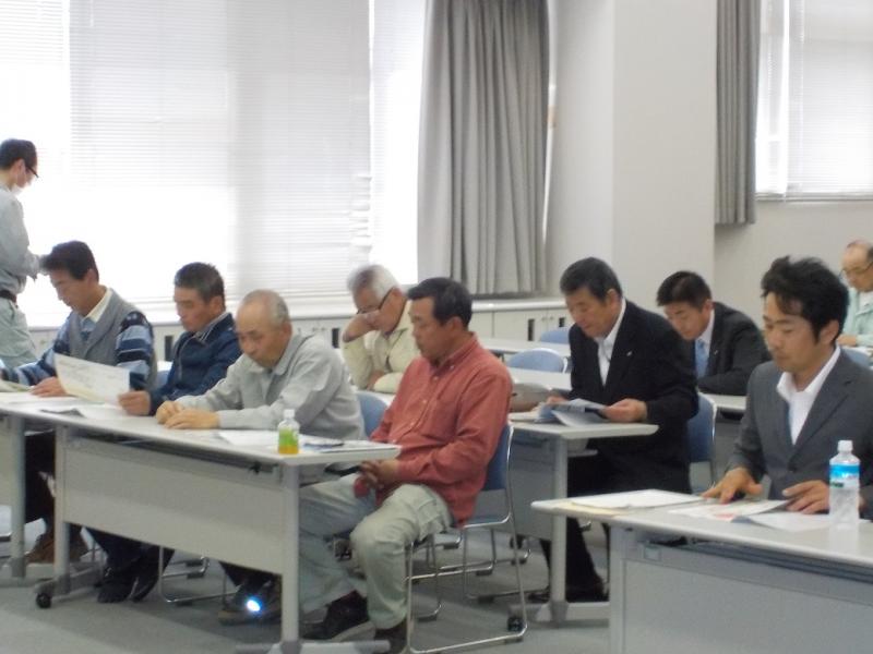 会議参加者2