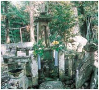 山田昌厳の墓