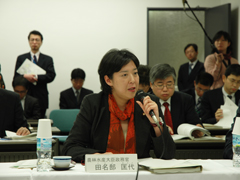 発言する田名部農林水産大臣政務官