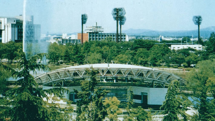 郡山市いこいの場である開成公園の池