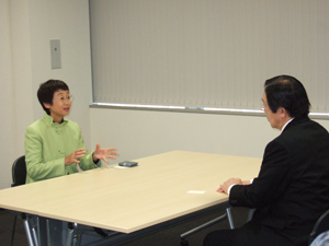 奥山仙台市長と会談する鹿野農林水産大臣