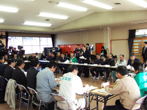 飯舘村の農業者等との意見交換の様子