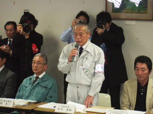 川俣町の農業者等との意見交換で挨拶をする古川川俣町長