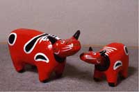 会津を代表する玩具「赤べこ」