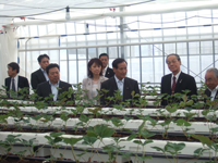 西川農林水産大臣視察