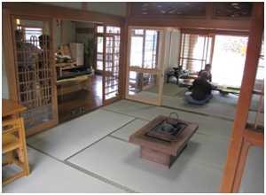 「たろっと 三国屋」談話室
