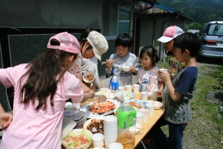 常安おやじの会 平成23年5月21日 田植え