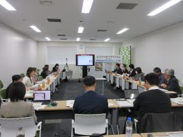 意見交換会の様子（会場全体）