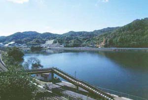 長行池