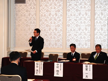 来賓あいさつをする中国四国農政局長