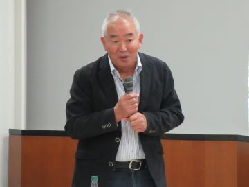 講師の(有)コスモファーム中村氏による講演