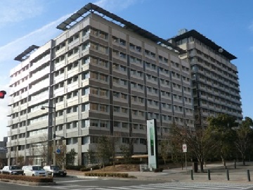 高松サンポート合同庁舎（手前が南館）