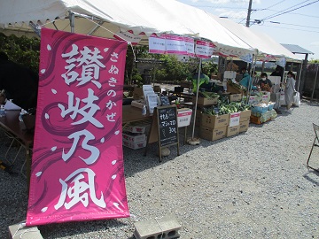 マルシェ会場