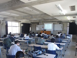 施策説明の様子