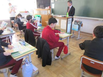 野菜摂取の重要性について説明