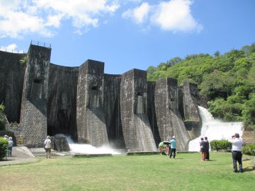 放流の様子