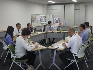 懇談会の様子