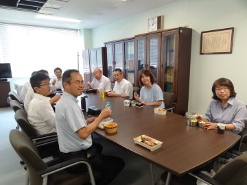 共食の様子