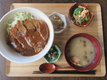 安分ランチ
