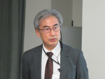 講義する地方参事官