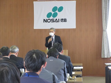 講演を行う清水地方参事官