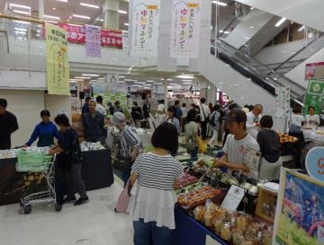 マルシェ対面販売の様子