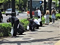 合同庁舎周辺の清掃の様子