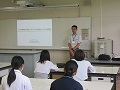説明を行う西地方参事官