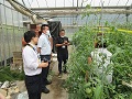 研修生（右）との意見交換の様子