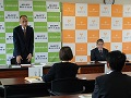 合同記者説明会の様子