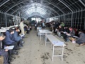 ハウス内での情報提供と意見交換の様子