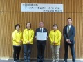 (株)四万川の皆様と近藤地方参事官(右)