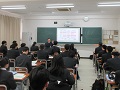 益田翔陽高校での講義の様子
