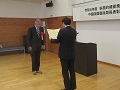 原会長（左）へ表彰状の授与