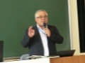 講義を行う菅井副地方参事官