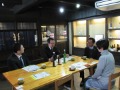 意見交換の様子（辻本店）