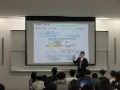 都築部長による講義の様子