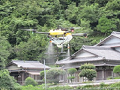 ドローンの農薬散布の様子