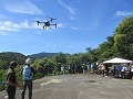 自動操縦による散布の実演